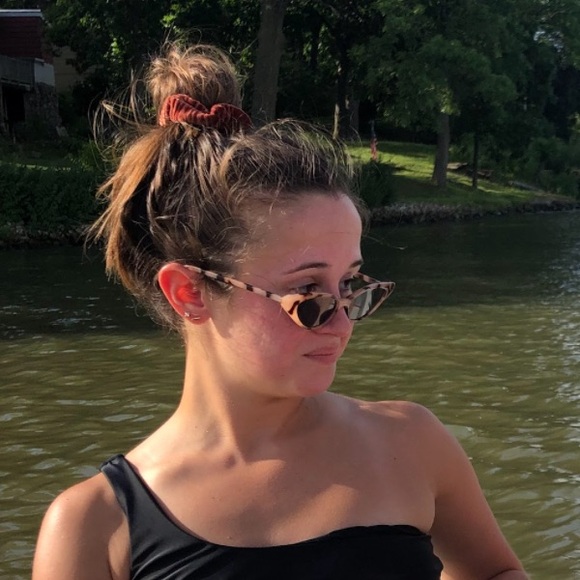 Cat eye tortoise sunglasses - Picture 2 of 2